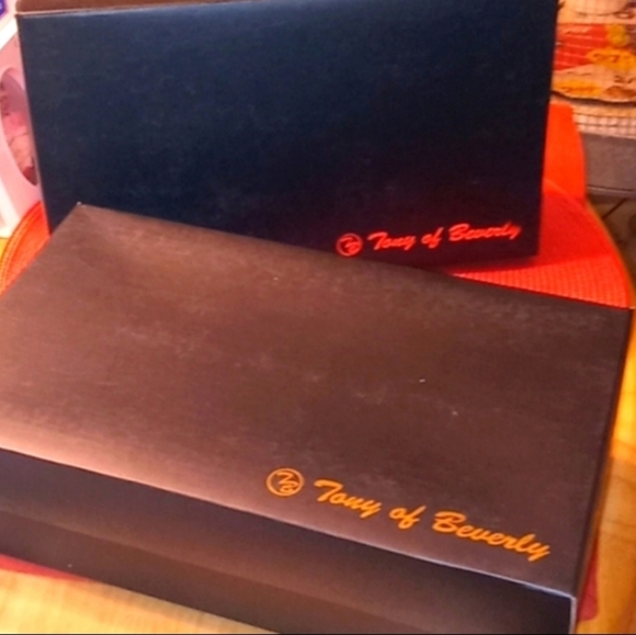 Bundle of 3 Brand NEW,Beautiful, Wigs with Accessories - Picture 16 of 16